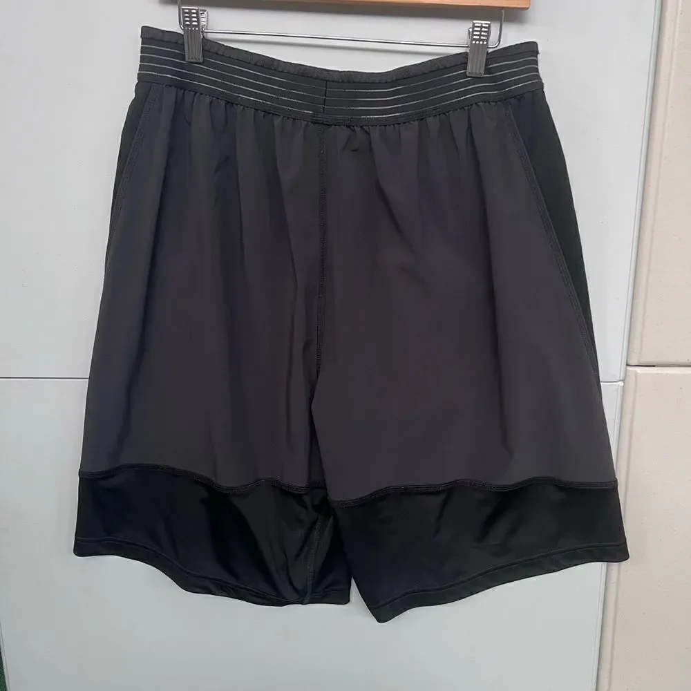 Nike Dri Fit Men Shorts size XL